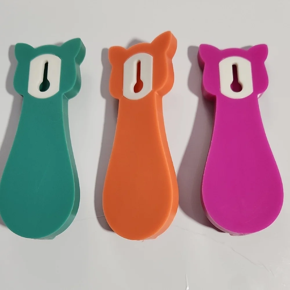 Colorful Cat-Shaped Wall Hooks